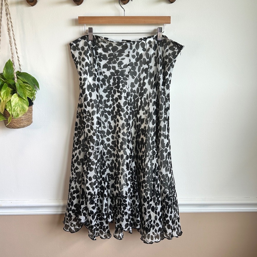 Vintage George ME Woman Black White Leaf Print Chiffon Midi Skirt 16W Career